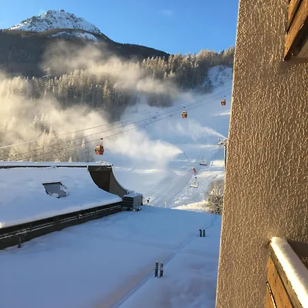 Le Serre D Aigle Apartmán *